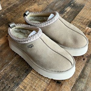 Women’s UGG Tasman Slippers - Sz 9 (40)